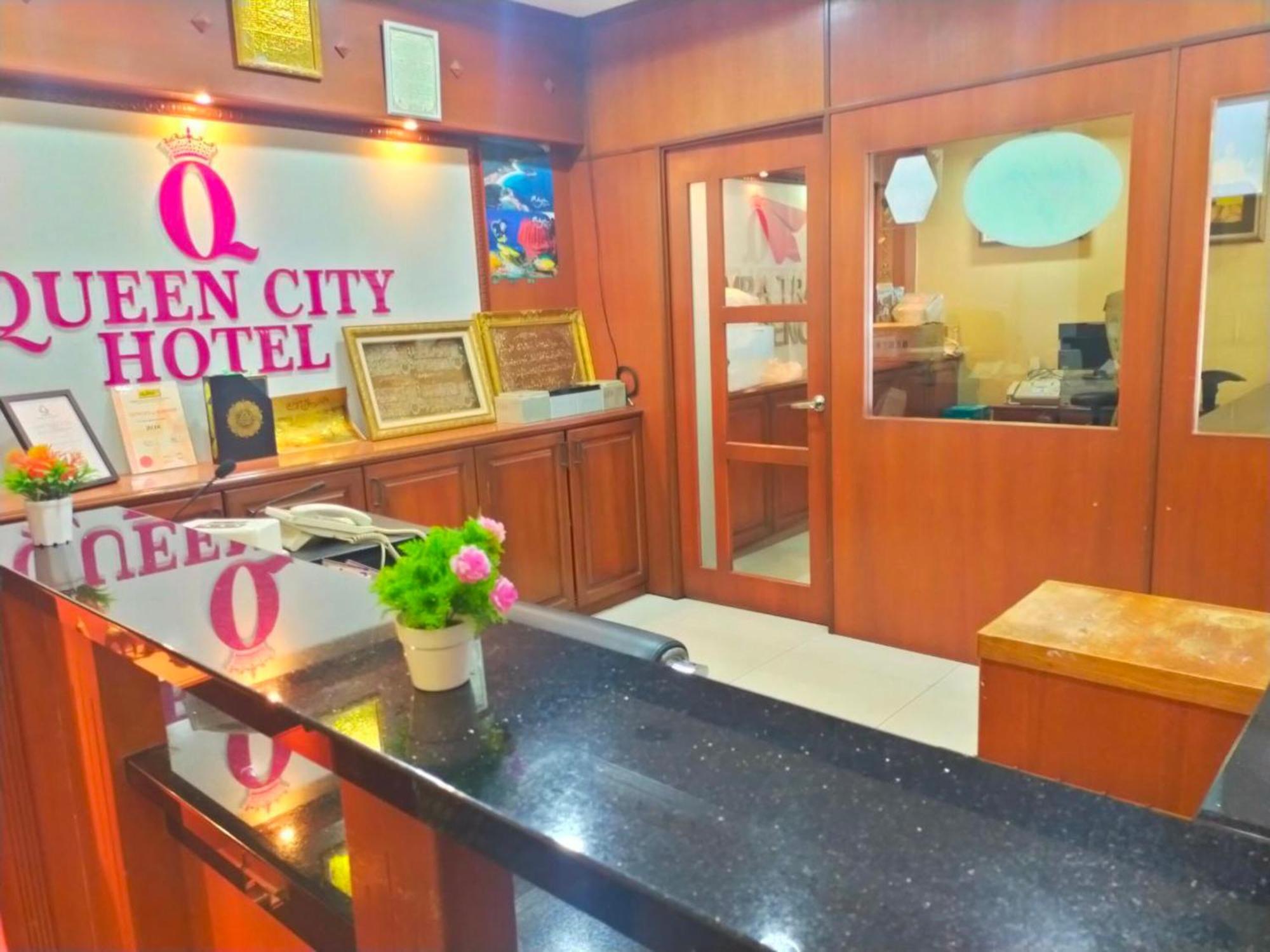 Super Oyo 998 Queen City Hotel George Town Bagian luar foto